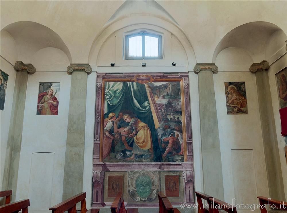 Sesto San Giovanni (Milano) - Parete interna sinistra dell'Oratorio di Santa Margherita in Villa Torretta